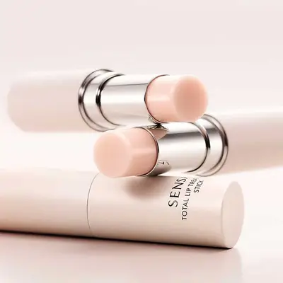 SENSAI Total lip treatment stick <br> 5,2 g 