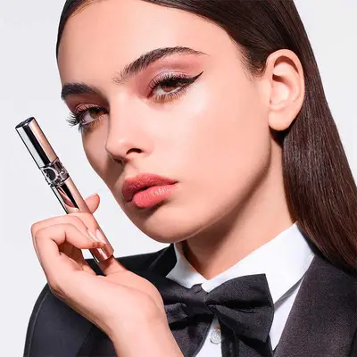 DIOR Diorshow iconic overcurl <br> máscara volumen - duración 24 h - efecto fortalecedor 